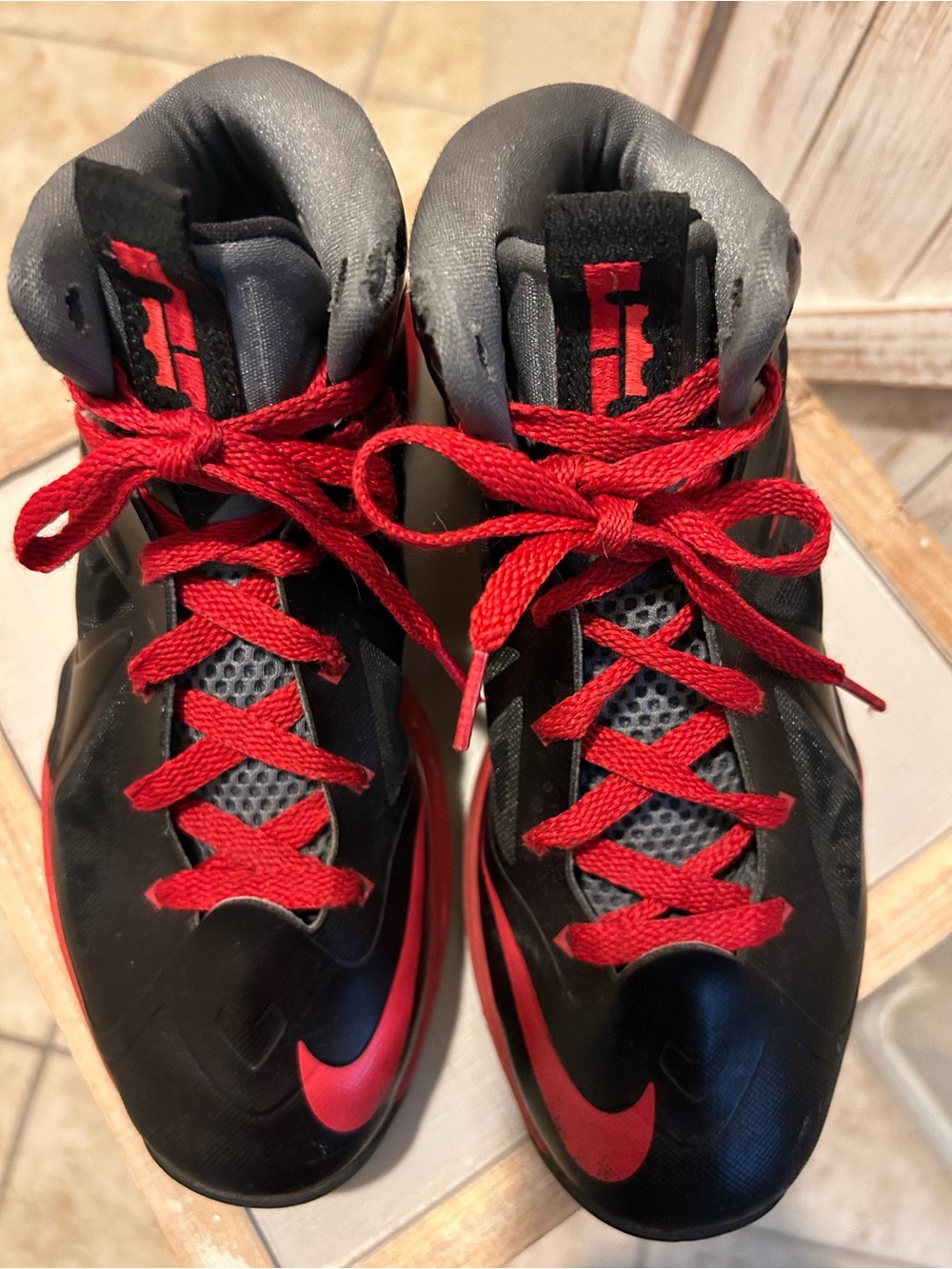 Nike LeBron X 10 GS Pressure Black University Red Silver 598360-001 Youth Sz. 5Y